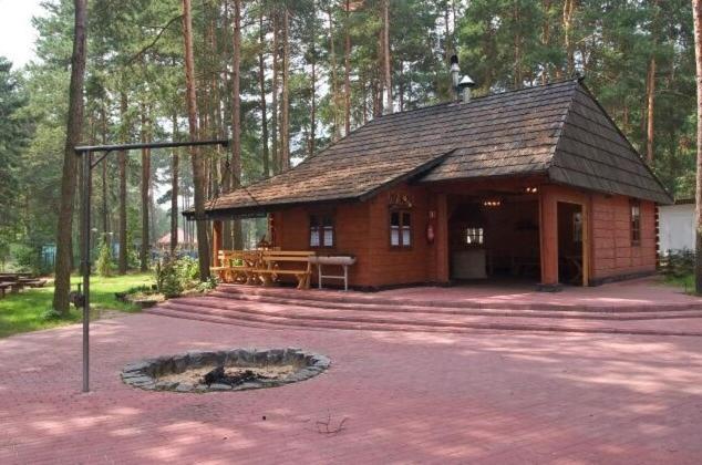 Centrum Szkolenia I Rekreacji Krasnobród Esterno foto